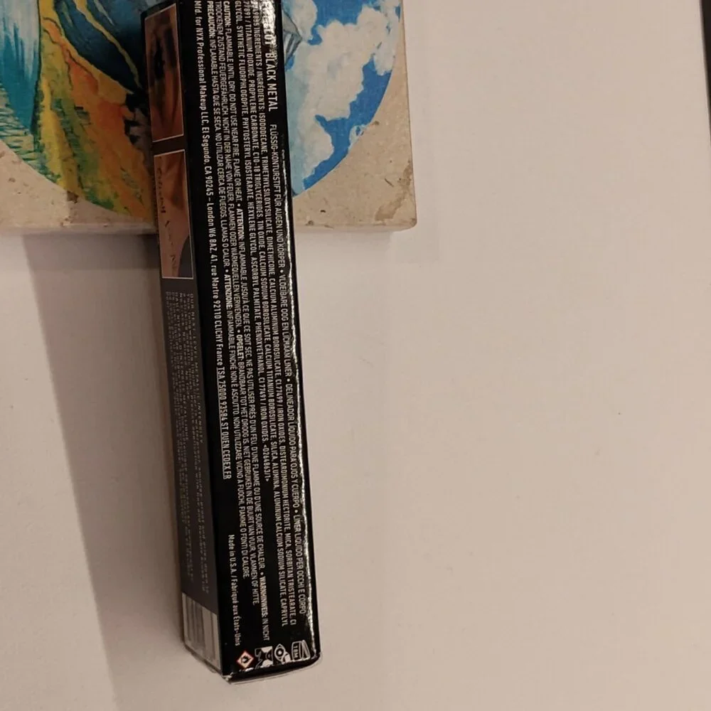SEALED ~ NYX Makeup Epic Wear Metallic Eye & Body Liquid Liner - Black Metal